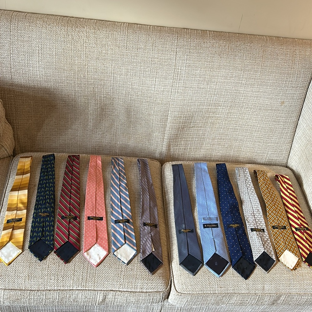Lot of Brooks Brothers ties - Picture 2 of 6
